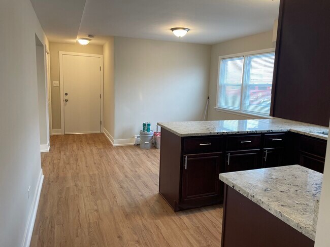 Photo - 7541 Roberts Rd Unidad 4