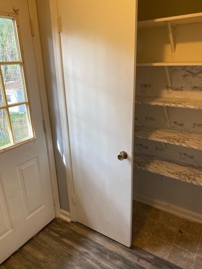 Photo - 7621 Longstreet Dr