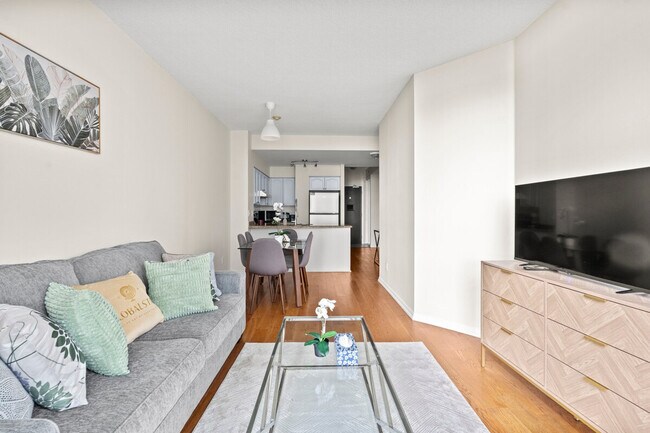 Photo - 7524 Lake Shore Blvd W Unit ID1345775P