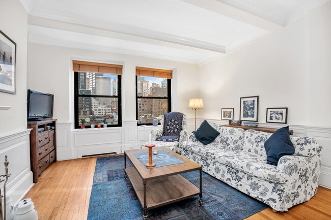 Photo - 212 E 48th St Condo