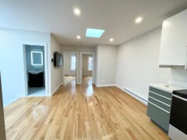 Photo - Beautiful, Renovated South End / Northeastern 4 Bed on Warwick St for 9/1/2026.  STUDENTS WELCOME!!!
