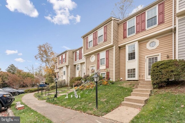 Photo - 1581 Woodcrest Dr