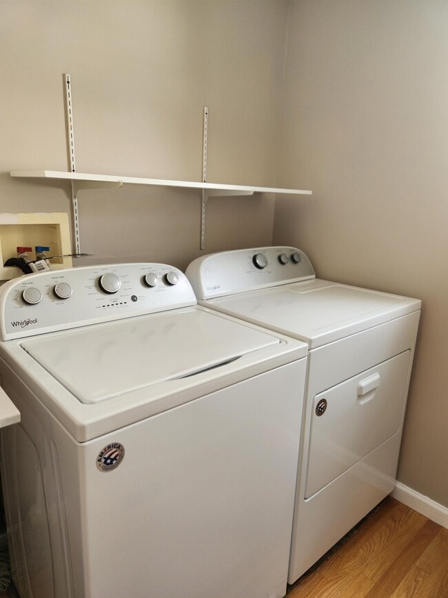 Photo - 113 Braintree Dr