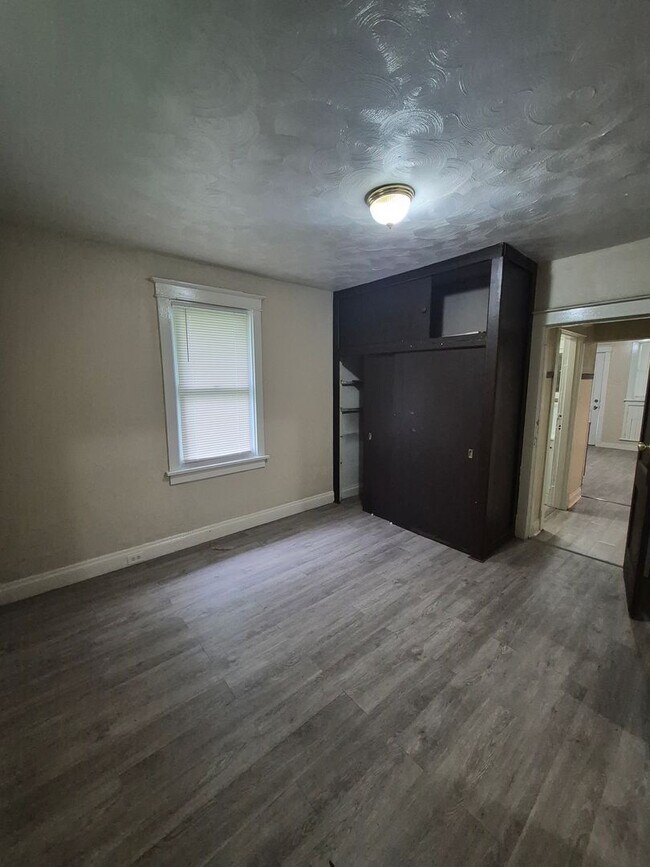 Photo - 2140 Rosebud Ave
