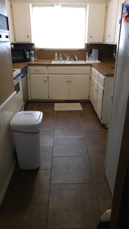 Photo - 2 bed 2 bath, fenced yard corner lot!