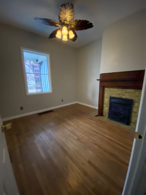 305 E Main St Unit A1