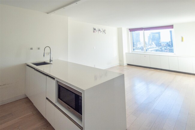 Photo - 301 W 53rd St Unidad 10B Rental