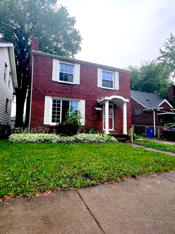 Photo - 20926 Moross Rd