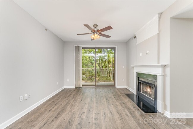 Photo - 718 W Trade St Unit 314