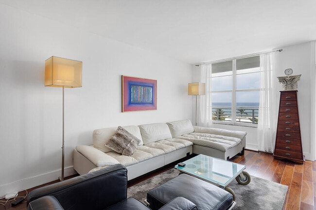 Photo - 2851 S Ocean Blvd Unidad 6 C