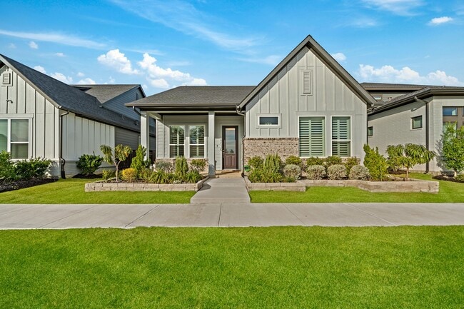 Building Photo - 18530 Joyous Ln