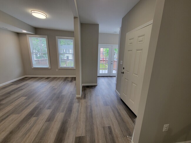 Photo - 2104 Allendale Rd