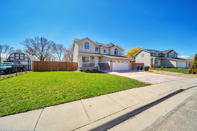 Photo - 2255 Red Robin Rd