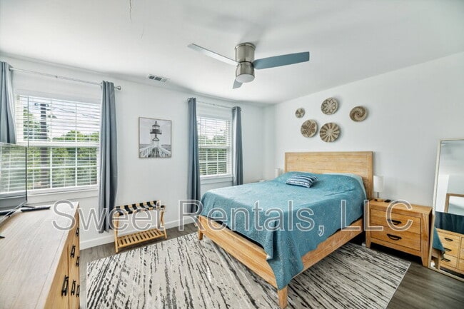 Photo - 111 Hanover St