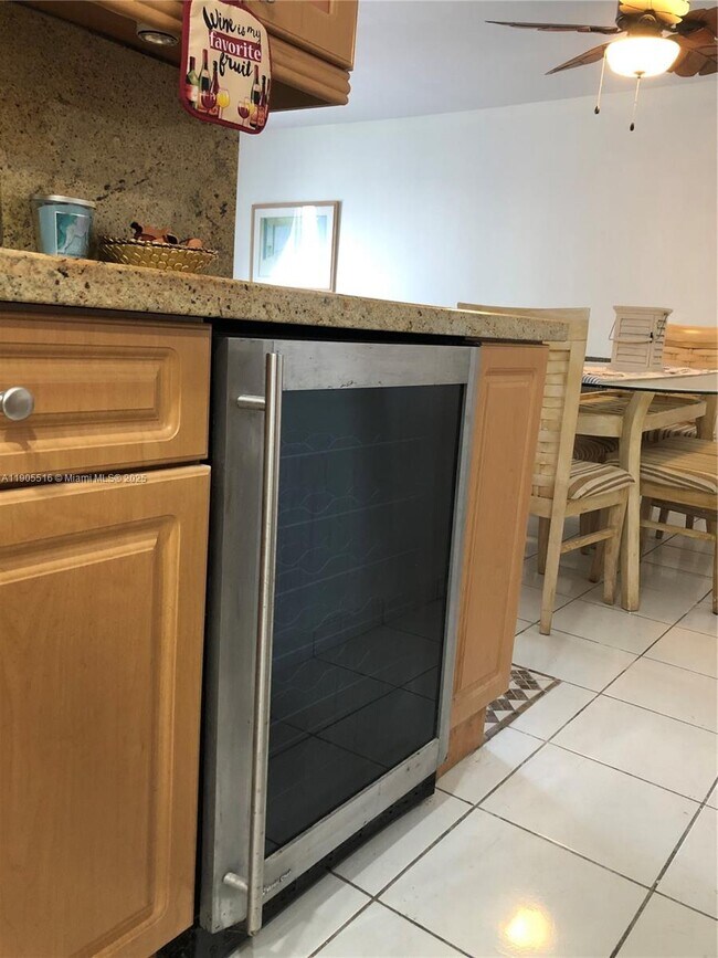 Photo - 6969 Collins Ave Unit 607