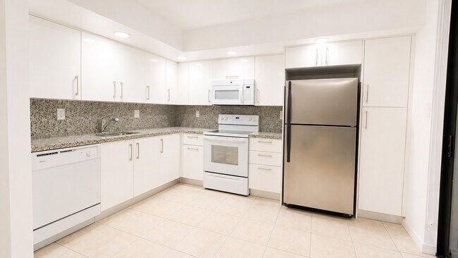 Photo - 8700 SW 133rd Avenue Rd Unit 312