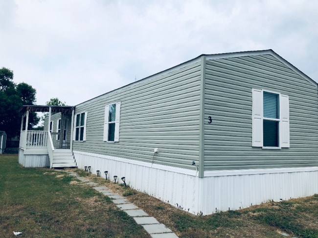 Photo - 2601 Leary Ln