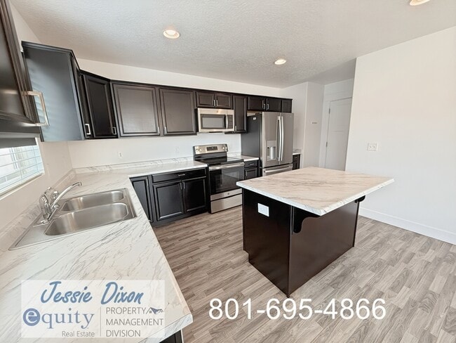 Photo - 1822 W Parkview Dr