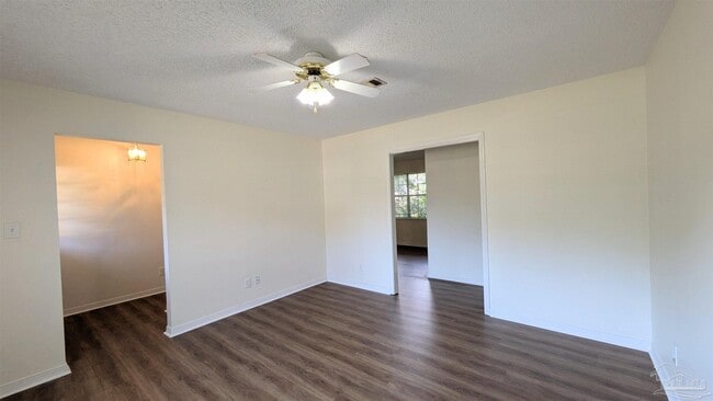 Photo - 6942 Falcon Dr