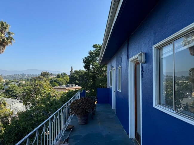 Photo - 1461 Carroll Ave Unidad 2