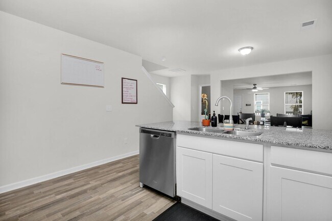 Photo - Bright and Airy 3-Bedroom Retreat with Dec...