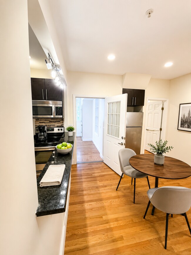 Photo - 1801 Beacon St Unit 6