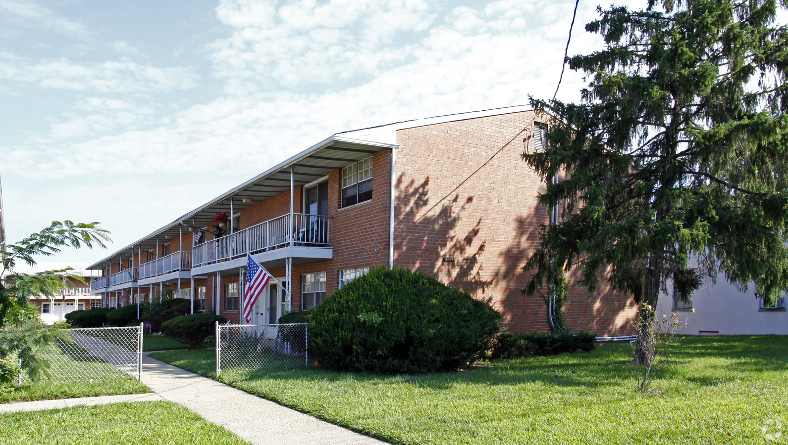 Riverside Norse Apartments - Riverside Norse Apartments