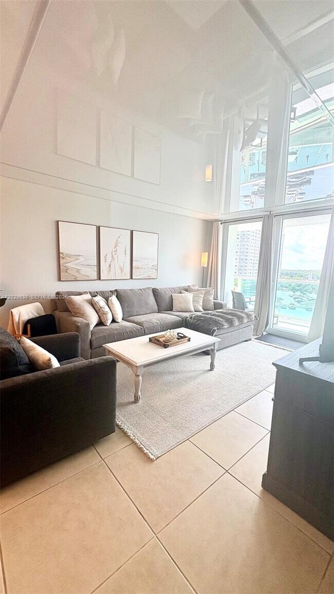 Photo - 100 Bayview Dr Unidad 703