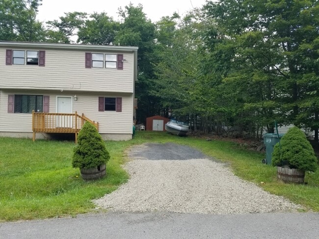 Photo - 1546 Black Birch Way