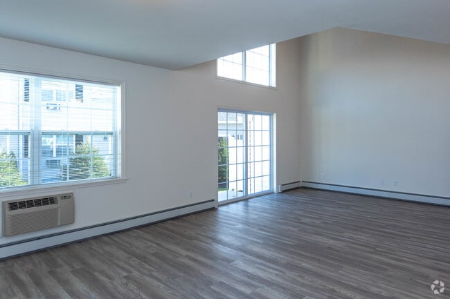 2BR,2.5BA -1775SF Living/Dining Room