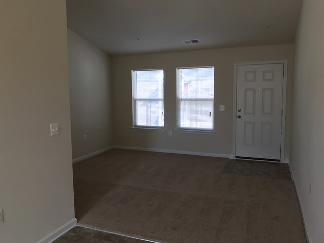 Photo - Laurel Garden Apartments LLC