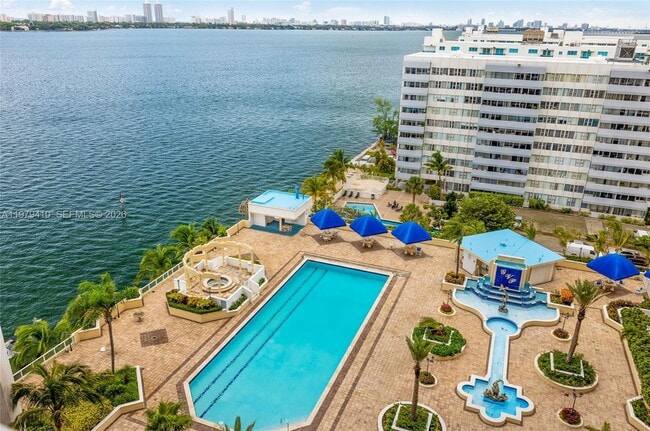 Photo - 7601 E Treasure Dr Unit 1522