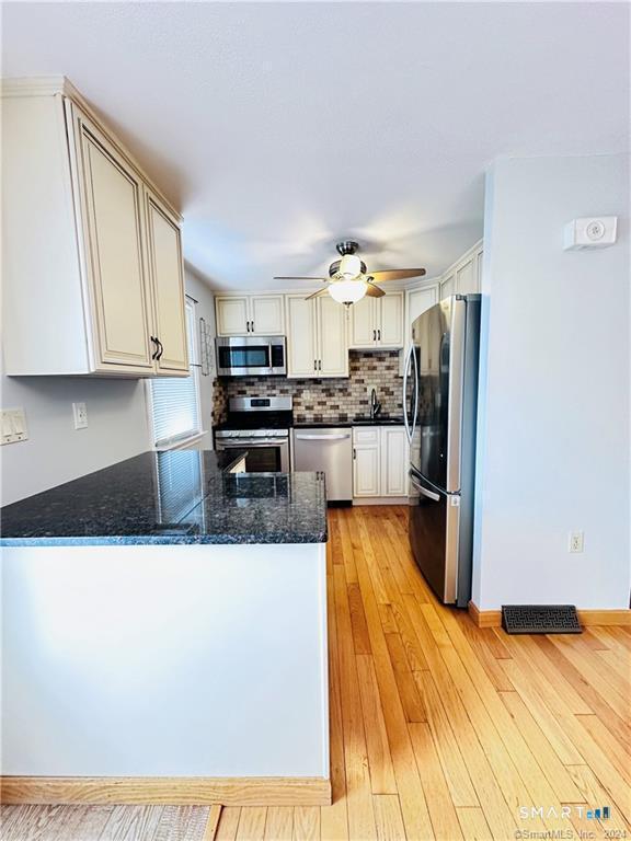Photo - 80 Nicholas Dr Unit 80