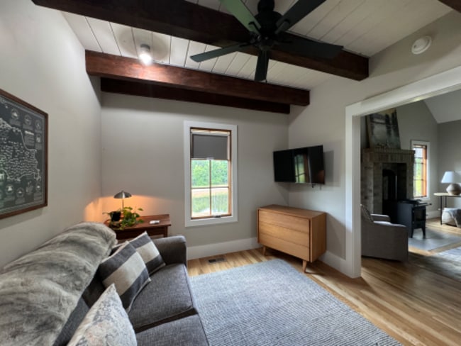 Photo - 5220 State Park Rd