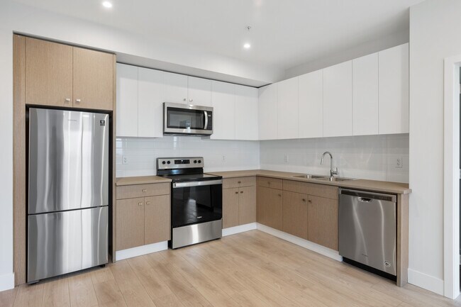 Photo - 1516-1516 McCallum Rd