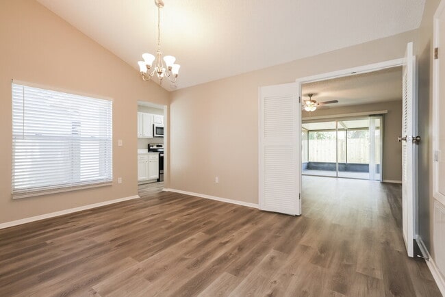 Photo - 2032 Shadow Pine Dr