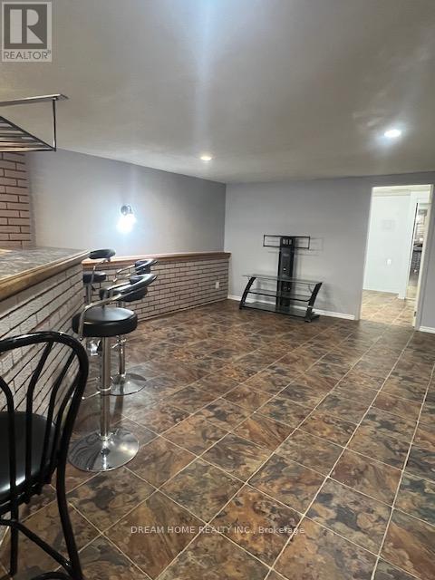 Photo - 221 Marlott Rd
