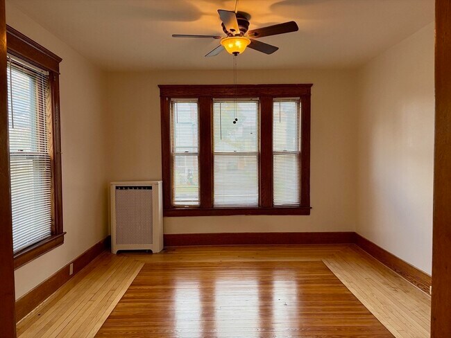 Photo - 271-273-273 Pleasant St Unit 271