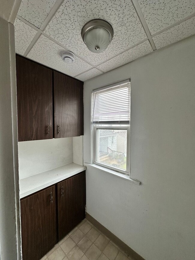 Photo - 369-371 New Grove St Unit 371
