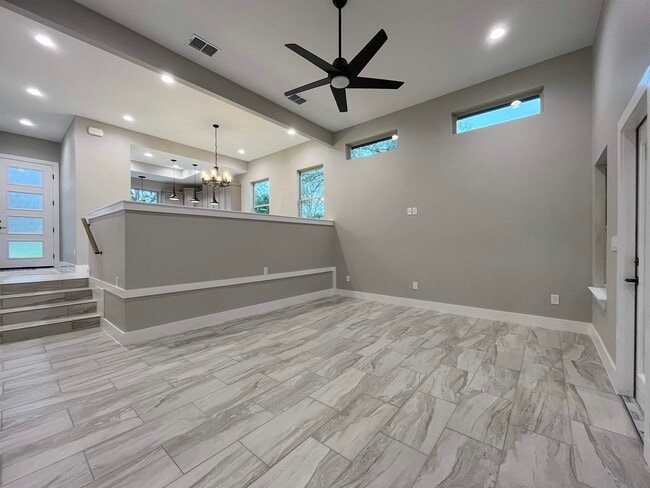 Photo - 744 Magnolia Ln