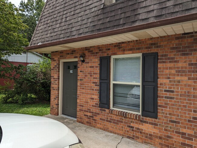 Photo - 112 Victor Reiter Pky Unit 19