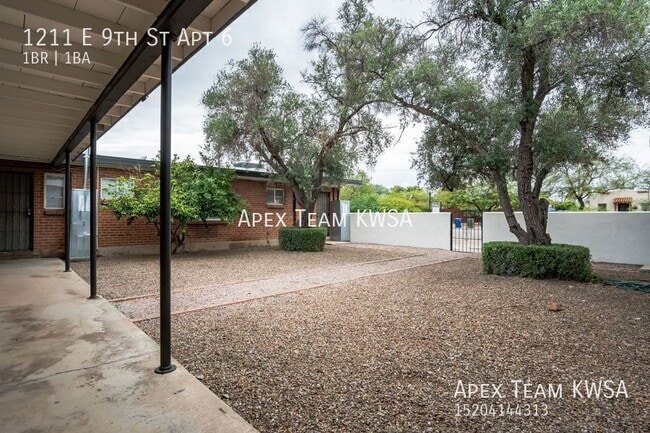 Photo - 1211 E 9th St