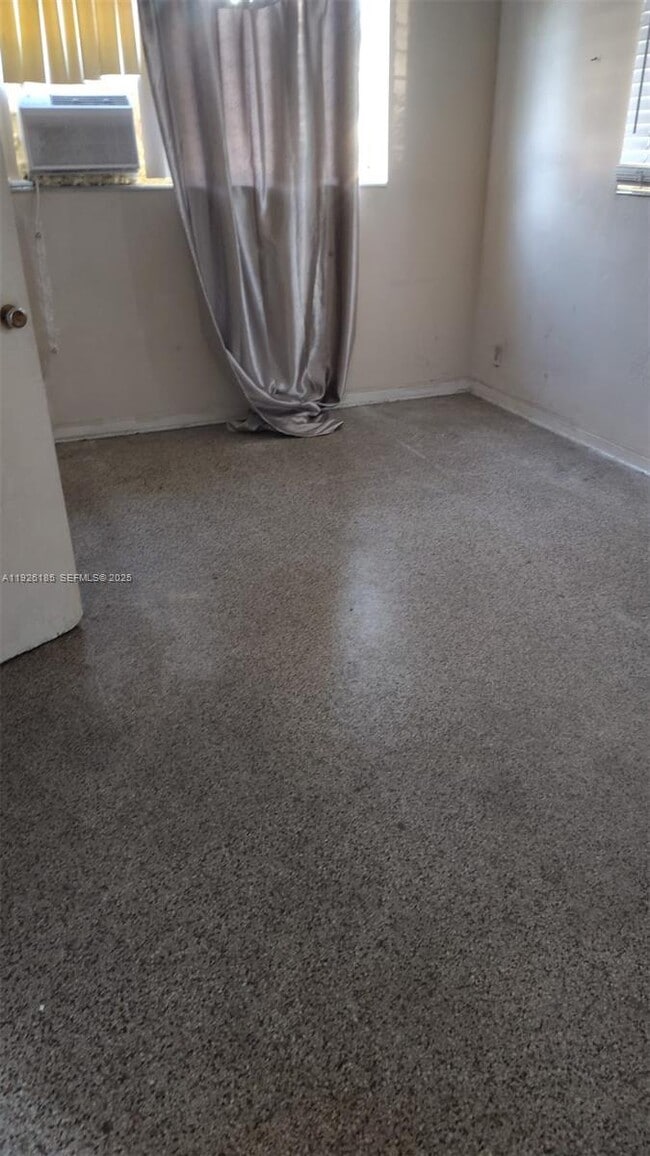 Photo - 1940 NE 2nd Terrace