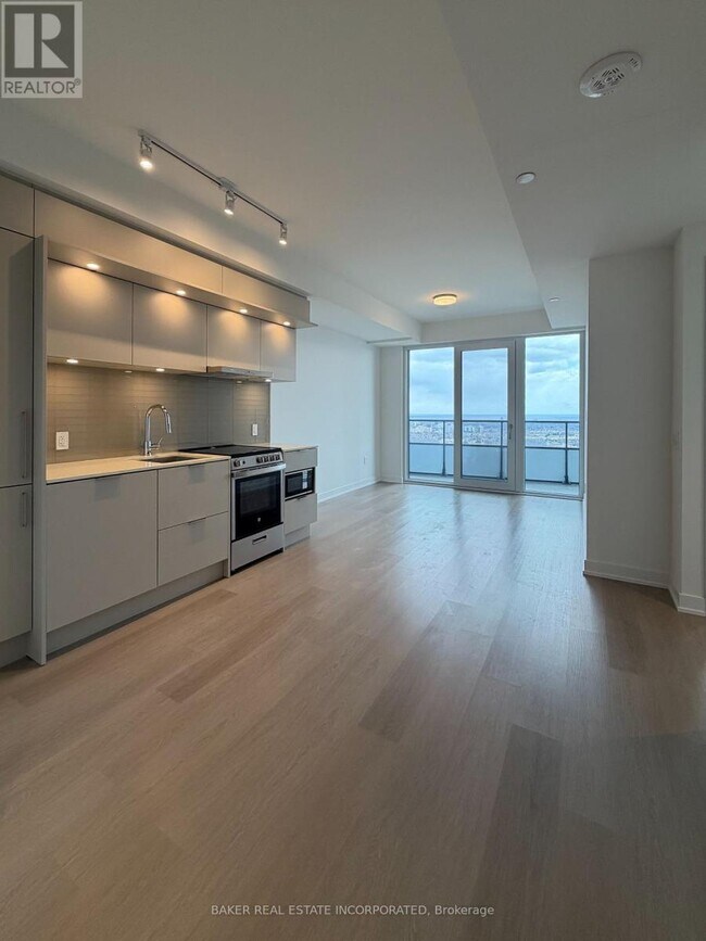 Photo - 448 Burnhamthorpe Rd W Unit 2410