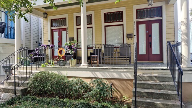 Front of House - 2118 Milan St Casa