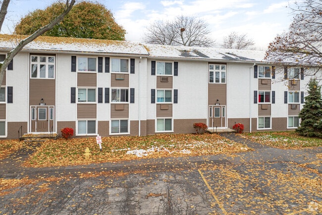 Exterior - Wedgewood West