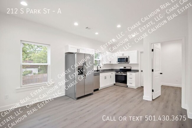 Building Photo - 212 S Park St Unit A