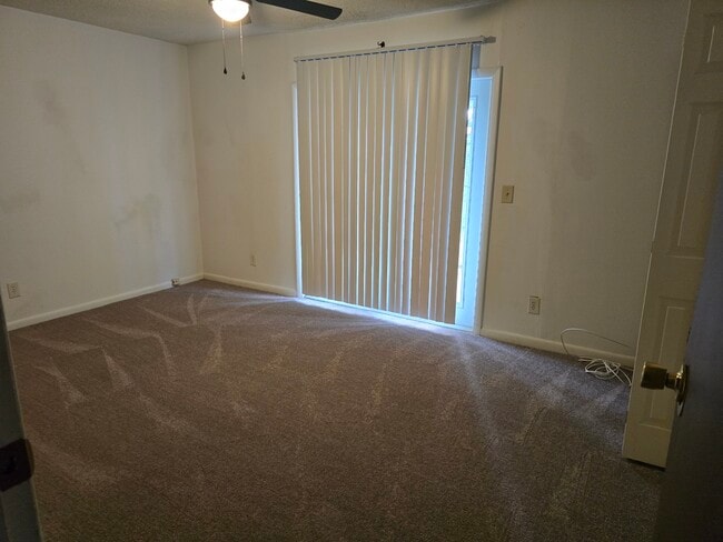 Dormitorio principal - 4111 Tree Ridge Ln NE Unidad 4111