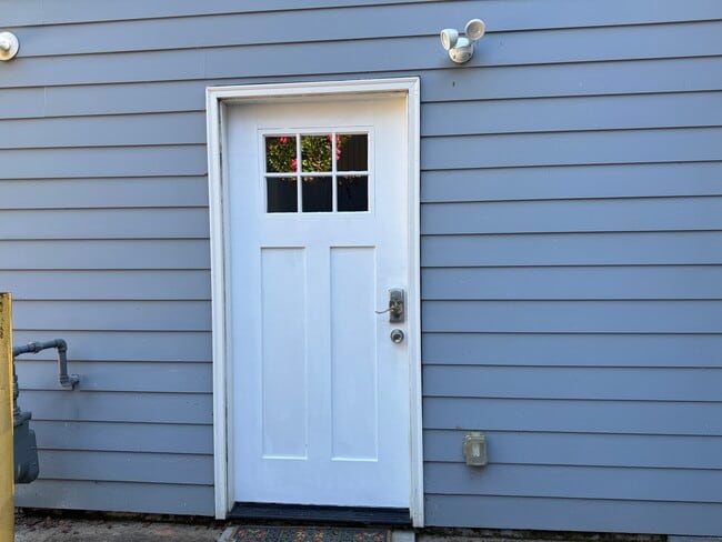 Photo - 4615 Forest Pl Unit Basement Apartment