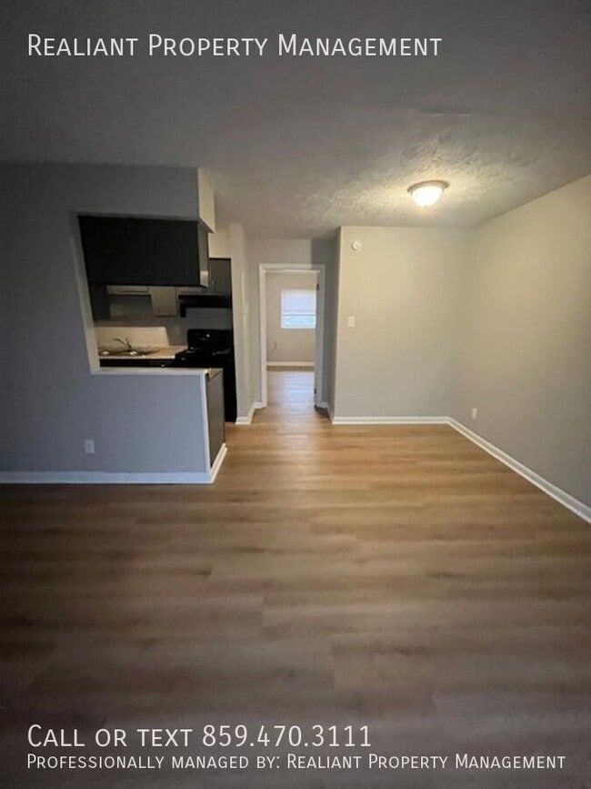 Photo - 2021 Cambridge Dr Unidad 43